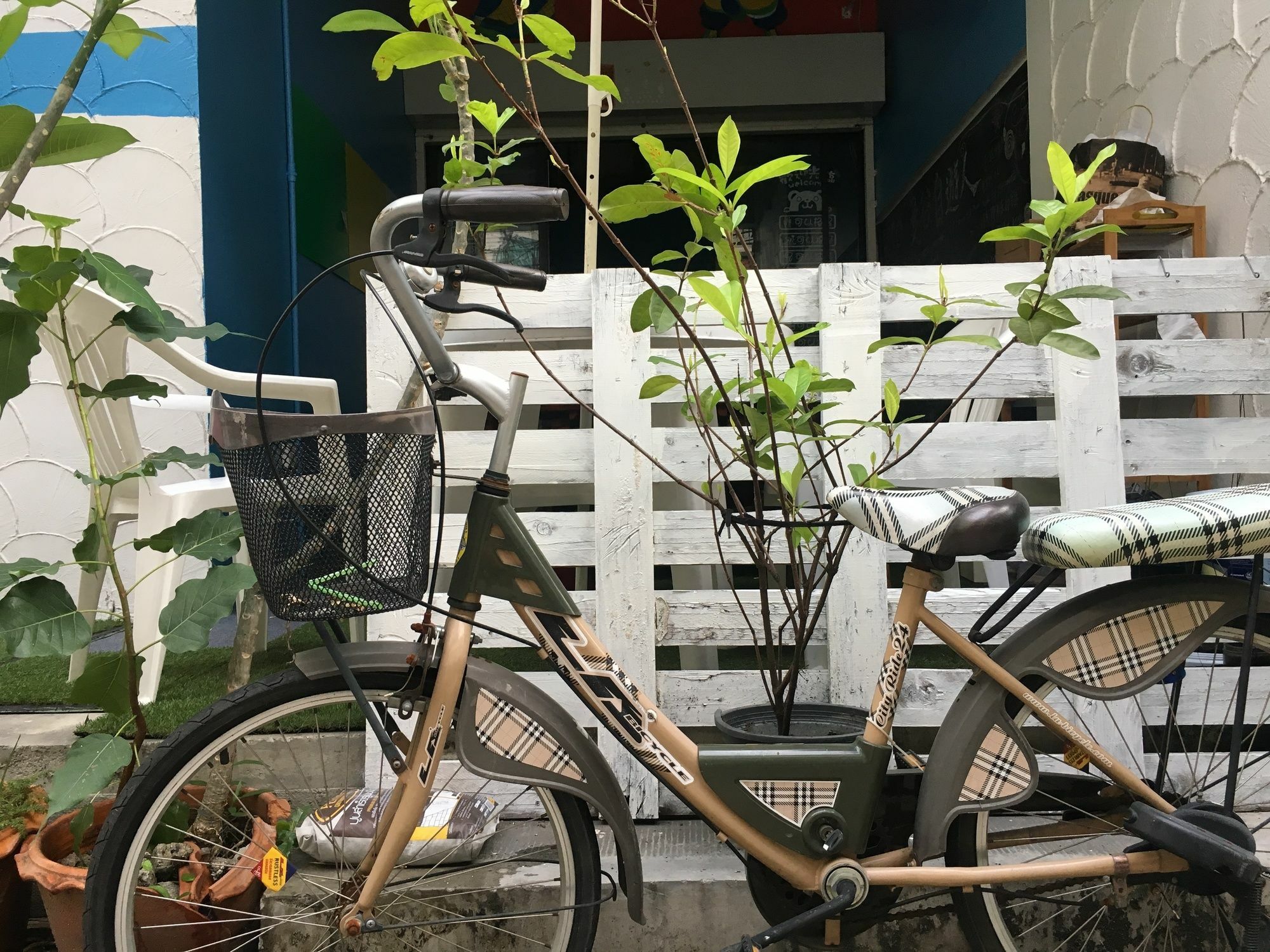 17You Inn Hostel Bangkok Exterior photo